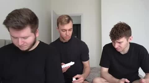 Snapshot of alexxx_d chatting on February 2026 09:07:02 AM AlexDimaIgor online show from February 2026 09:07:02 AM