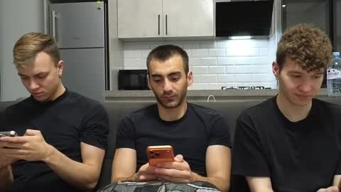 Snapshot of alexxx_d chatting on February 2026 05:25:01 PM AlexDimaIgor online show from February 2026 05:25:01 PM