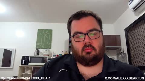 Snapshot of alexxxbear chatting on February 2025 04:29:01 AM alexxxbear online show from February 2025 04:29:01 AM