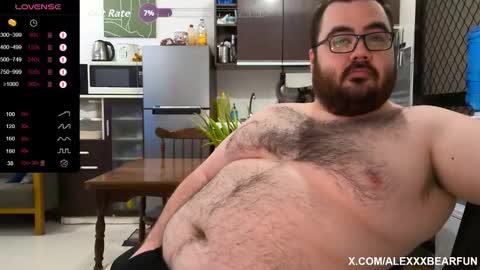 Snapshot of alexxxbear chatting on September 2025 08:46:01 PM alexxxbear online show from September 2025 08:46:01 PM