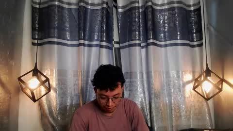 Snapshot of alexy_re chatting on November 2025 05:07:01 PM alexy re online show from November 2025 05:07:01 PM