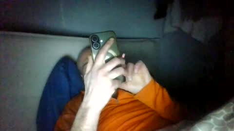 Snapshot of alfred151 chatting on April 2026 06:14:02 PM Edgarrrdd1021 online show from April 2026 06:14:02 PM