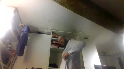 Snapshot of alfred151 chatting on April 2026 07:10:01 PM Edgarrrdd1021 online show from April 2026 07:10:01 PM