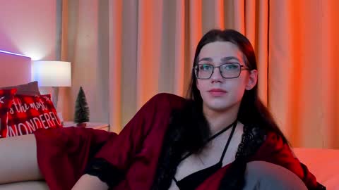 Snapshot of alfred_jones chatting on December 2024 09:09:02 PM Alfreda online show from December 2024 09:09:02 PM