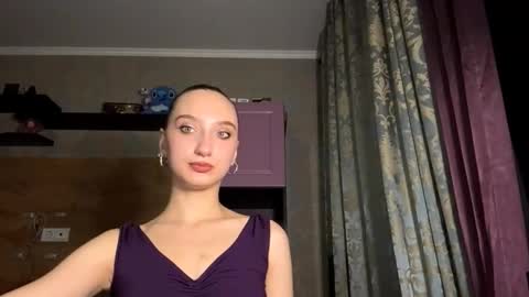 Snapshot of alfredaspagnolo chatting on November 2025 04:16:02 PM Tatiana online show from November 2025 04:16:02 PM