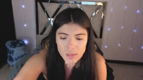 Snapshot of alfresii_rivera chatting on May 2026 11:45:02 PM Carolina Join The Fan Club online show from May 2026 11:45:02 PM