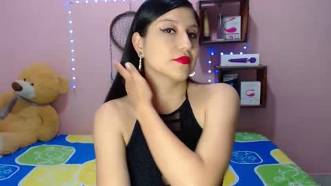Snapshot of ali_squirt chatting on January 2025 10:19:01 PM alixia online show from January 2025 10:19:01 PM