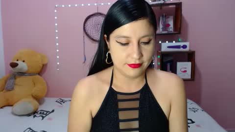 Snapshot of ali_squirt chatting on February 2025 10:03:02 PM alixia online show from February 2025 10:03:02 PM