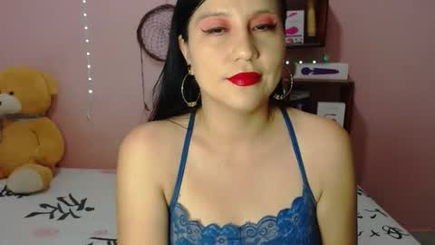 alixia online show from April 2026 09:41:02 PM
