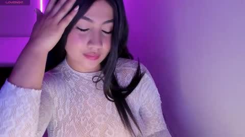     online show from December 2025 03:55:01 AM