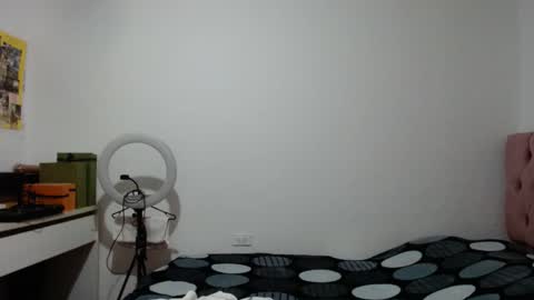 Alia      Anjali  online show from November 2025 12:42:02 PM