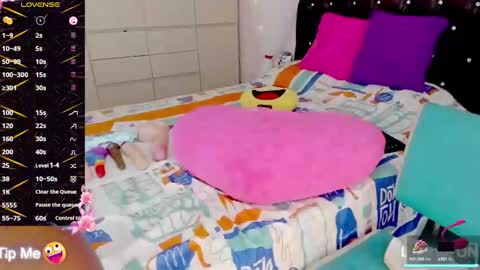 Snapshot of aliana_ross chatting on February 2025 05:41:01 AM aliana_ross online show from February 2025 05:41:01 AM