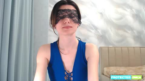 Snapshot of alica_webcam chatting on May 2026 08:03:02 PM Alice online show from May 2026 08:03:02 PM