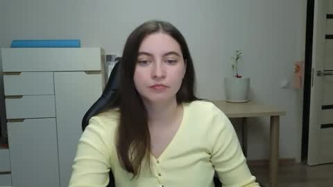 Snapshot of alice_________________________ chatting on May 2026 06:35:02 PM Alice online show from May 2026 06:35:02 PM