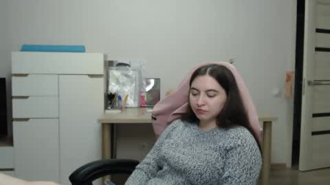 Snapshot of alice_________________________ chatting on May 2026 09:45:01 PM Alice online show from May 2026 09:45:01 PM