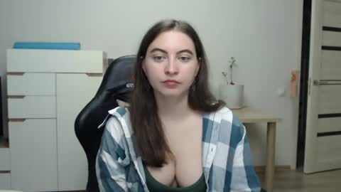 Snapshot of alice_________________________ chatting on June 2026 05:39:01 PM Alice online show from June 2026 05:39:01 PM
