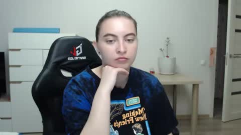 Snapshot of alice_________________________ chatting on July 2026 02:33:01 PM Alice online show from July 2026 02:33:01 PM