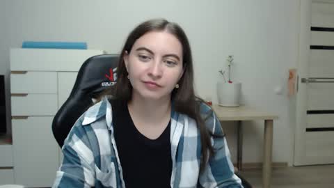 Snapshot of alice_________________________ chatting on July 2026 05:08:02 PM Alice online show from July 2026 05:08:02 PM