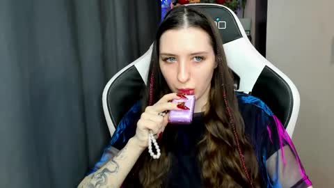 Snapshot of alice_bailey chatting on April 2026 12:36:01 PM Alice online show from April 2026 12:36:01 PM