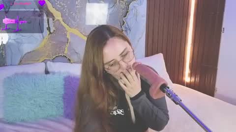 Snapshot of alice_cute77 chatting on July 2026 03:35:02 AM Mey online show from July 2026 03:35:02 AM
