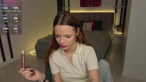 Snapshot of alice_delaney chatting on September 2025 08:47:02 PM Alice online show from September 2025 08:47:02 PM