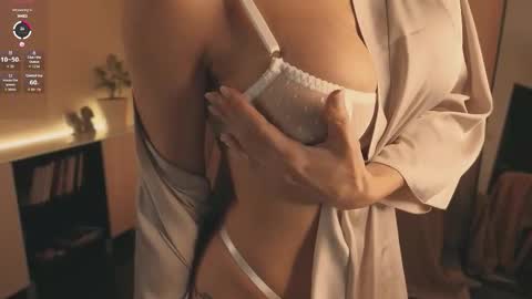 alice_eva online show from November 2025 01:55:02 PM