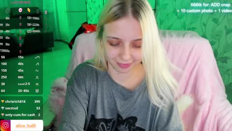 Snapshot of alice_halle chatting on December 2024 07:11:02 PM alice_halle online show from December 2024 07:11:02 PM