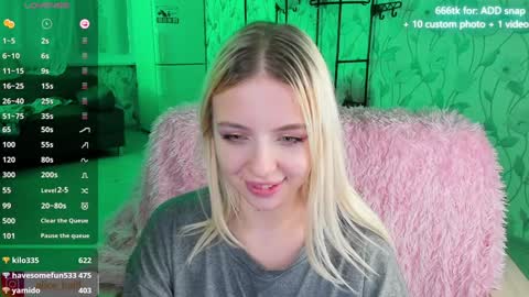 Snapshot of alice_halle chatting on December 2024 11:56:01 PM alice_halle online show from December 2024 11:56:01 PM