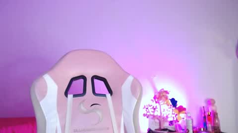 Snapshot of alice_jonson chatting on May 2026 07:01:01 PM Maria Join free Telegram and suscribe my OF online show from May 2026 07:01:01 PM