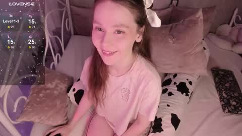 Alice online show from November 2025 02:23:02 AM