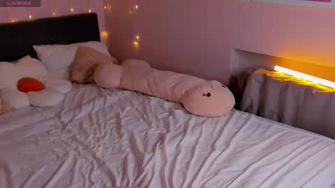 Snapshot of alice_kitagawa chatting on April 2026 11:26:02 AM Alice online show from April 2026 11:26:02 AM