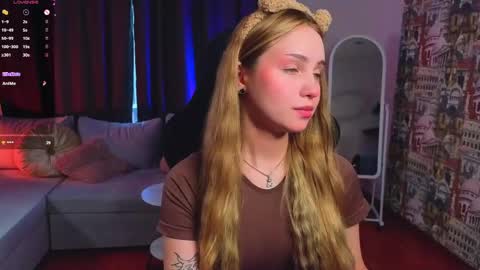 Snapshot of alice_loft chatting on May 2026 04:10:01 AM Alice online show from May 2026 04:10:01 AM