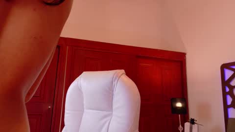 alice_rous21 online show from November 2025 02:49:02 PM
