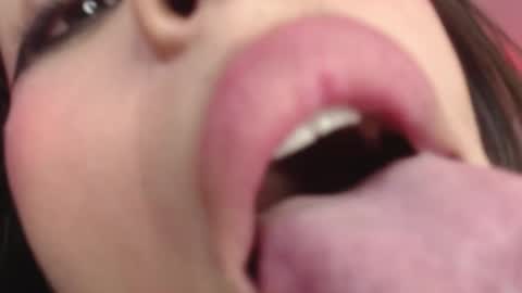 Sofia online show from January 2025 09:39:02 PM