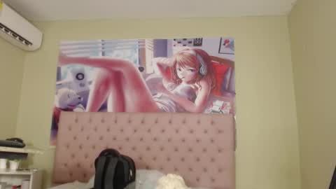 Sofia online show from February 2025 10:40:02 AM