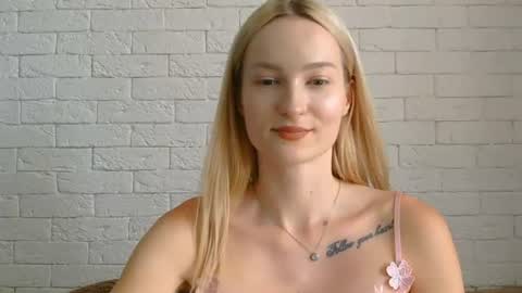 Snapshot of alice_sweet_01 chatting on July 2026 12:35:01 PM Alice online show from July 2026 12:35:01 PM