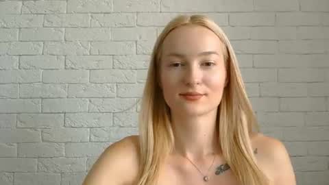 Snapshot of alice_sweet_01 chatting on July 2026 11:30:02 AM Alice online show from July 2026 11:30:02 AM
