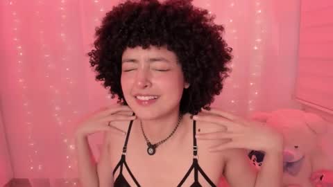 Alice  online show from November 2025 08:19:01 PM