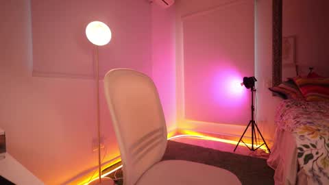 alicealberts online show from September 2025 10:20:01 PM