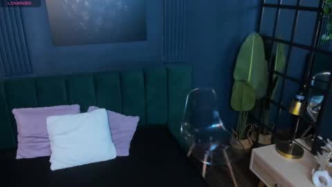 Alice and Asia online show from September 2025 02:57:02 AM