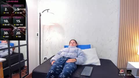 Snapshot of aliceandsia chatting on June 2026 12:38:02 PM Alice and Asia online show from June 2026 12:38:02 PM