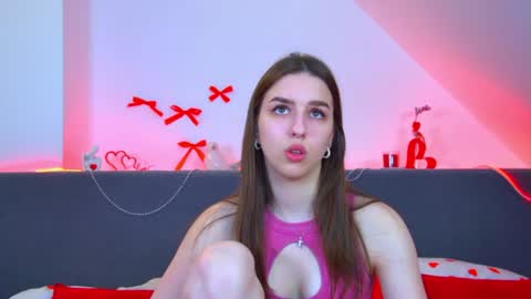 Snapshot of aliceatkin chatting on June 2026 06:44:01 AM Alice online show from June 2026 06:44:01 AM
