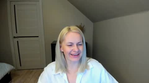 Alicee online show from February 2025 08:22:01 PM