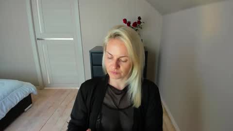 Alicee online show from September 2025 09:03:02 AM