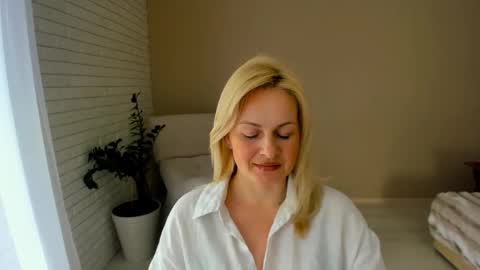 Snapshot of alicee__grace chatting on February 2026 09:54:01 AM Alicee online show from February 2026 09:54:01 AM