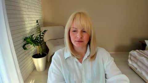 Snapshot of alicee__grace chatting on February 2026 12:06:01 PM Alicee online show from February 2026 12:06:01 PM