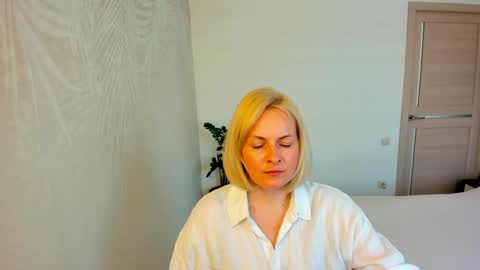 Alicee online show from April 2026 11:28:01 AM