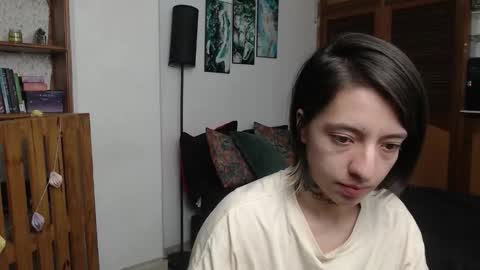 alicee_logan_ online show from February 2026 01:32:02 AM