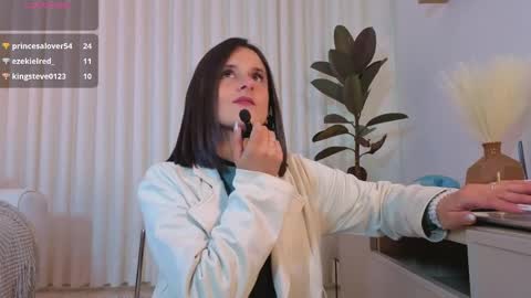 Aleja  online show from April 2026 11:37:01 AM