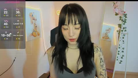 Snapshot of aliceeinwonderlanddd chatting on May 2026 02:16:01 AM Alice online show from May 2026 02:16:01 AM